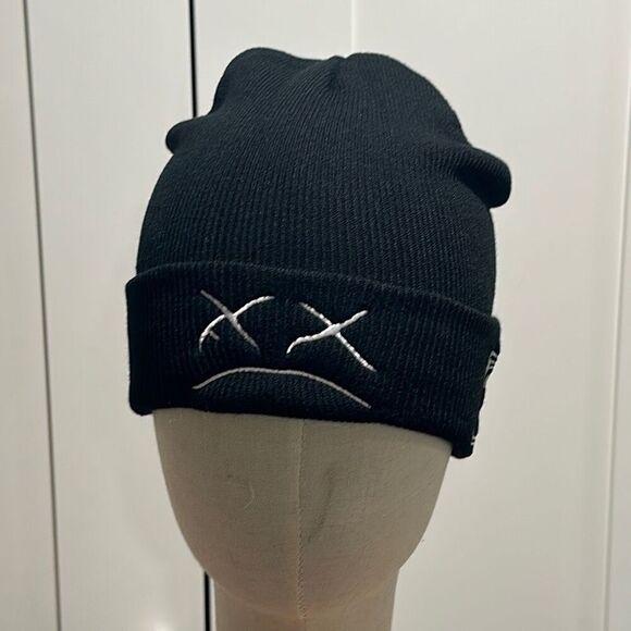 Brand New!! Sad/dead face beanie - Picture 1 of 6